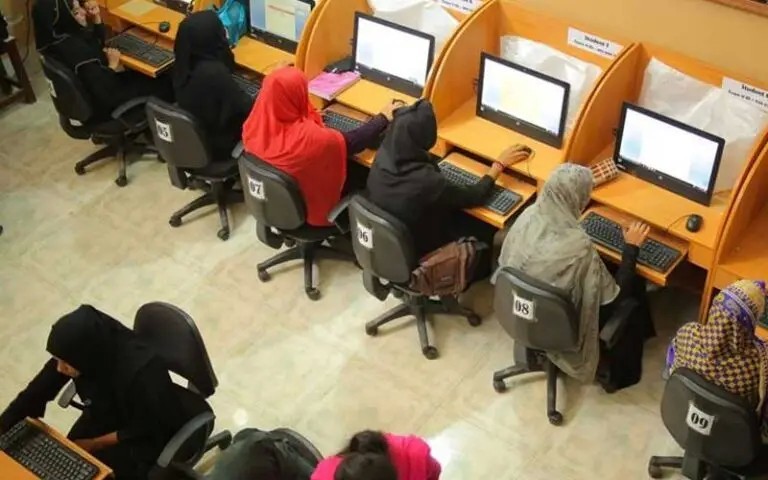 رات 10 بجے کے بعد خواتین سے دفتری کام کروانا غیر قانونی قرار، فیصلہ جاری