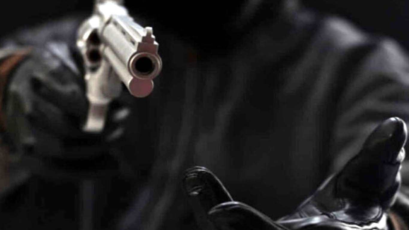 کراچی، ڈکیتی مزاحمت پر کار شوروم کا مالک قتل، سی سی ٹی وی فوٹیج سامنے پر آگئی