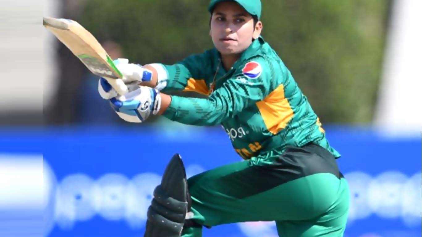 ندا ڈار نے کرکٹ سے بریک لے لی، بڑی وجہ سامنے آگئی