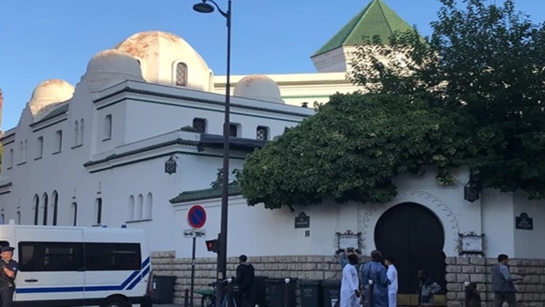 فرانس میں مسجد کے اندر عبادت کرتے وقت نمازی کا لرزہ خیز قتل، ملزم نے ویڈیو شیئرکردی