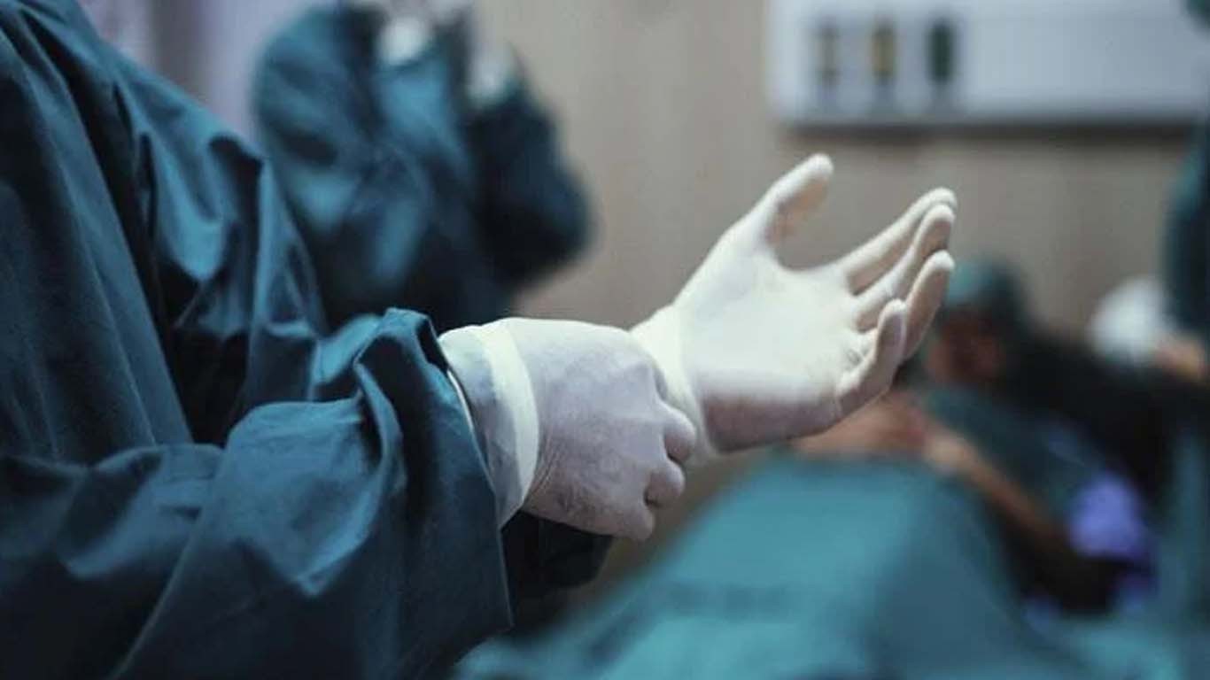 علاج کے لیے بھارت جانے والی پاکستانی فیملی علاج کے بغیر واپس آگئی