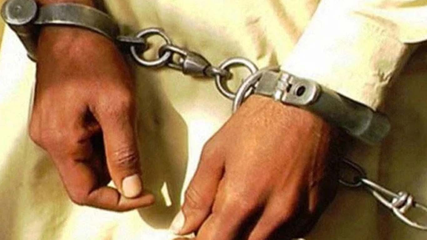 کراچی: ڈیڑھ کروڑ کے زیورات چوری کرنیوالے 5 مزدور گرفتار