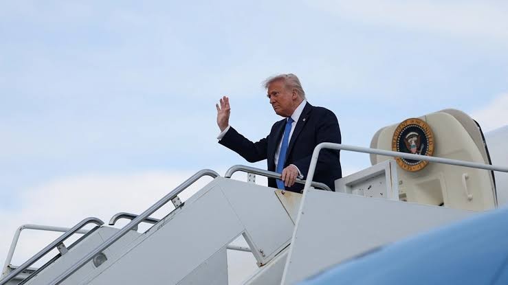 ٹرمپ کا خلیجی ممالک کا کامیاب دورہ، سعودی عرب، یو اے ای اور قطر سے کھربوں کے معاہدے