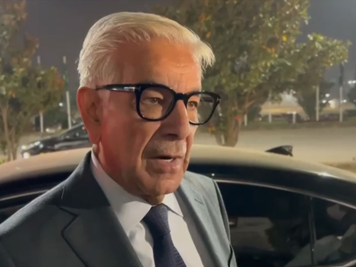 قومی دفاع ہر شہری کی ذمہ داری ہے، فوج سے یکجہتی کریں، خواجہ آصف