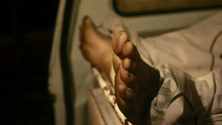 نوشہرہ میں زہریلی مٹھائی سے 3 بچے جاں بحق، ماں کی حالت تشویشناک