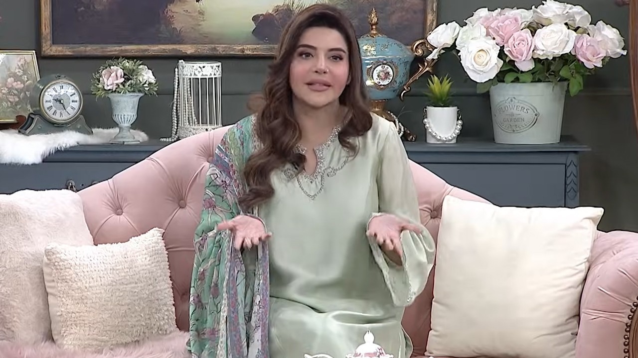 ندا یاسر کا دو بار نقل کرتے ہوئے پکڑے جانے کا انکشاف