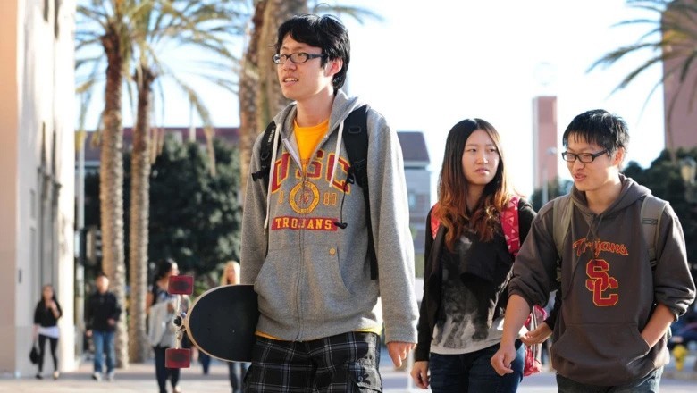 امریکا کا چینی طلبا کے ویزے منسوخ کرنے کا اعلان