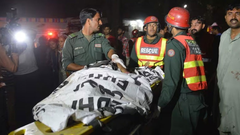 پولیس اہلکار نے 23 سالہ بیوی کو قتل کردیا