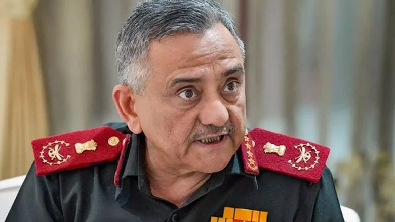 طیارے گرنے کا اعتراف، بھارتی چیف آف ڈیفنس اسٹاف کو عہدے سے ہٹانے کا مطالبہ
