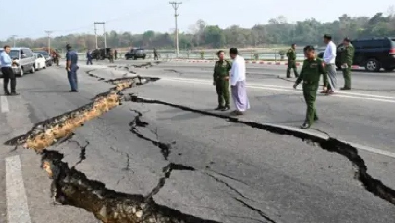 کراچی میں کل سے ہفتے تک بڑے زلزلے کا خطرہ، انتباہ جاری