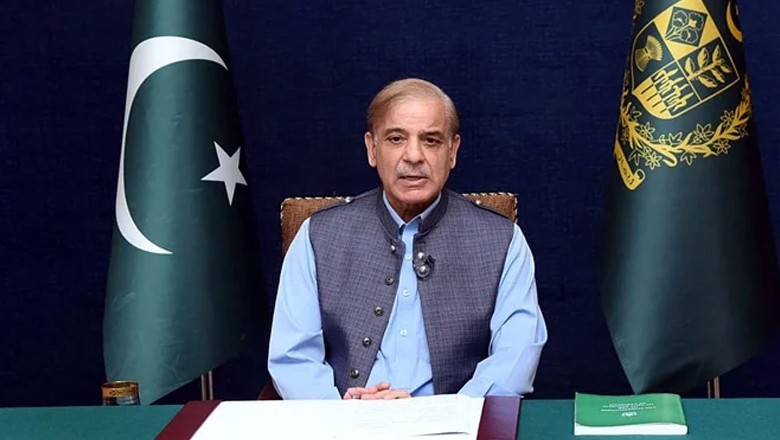 چیئرمین سینیٹ، اسپیکر کی تنخواہوں میں اضافے پر وزیراعظم کا نوٹس