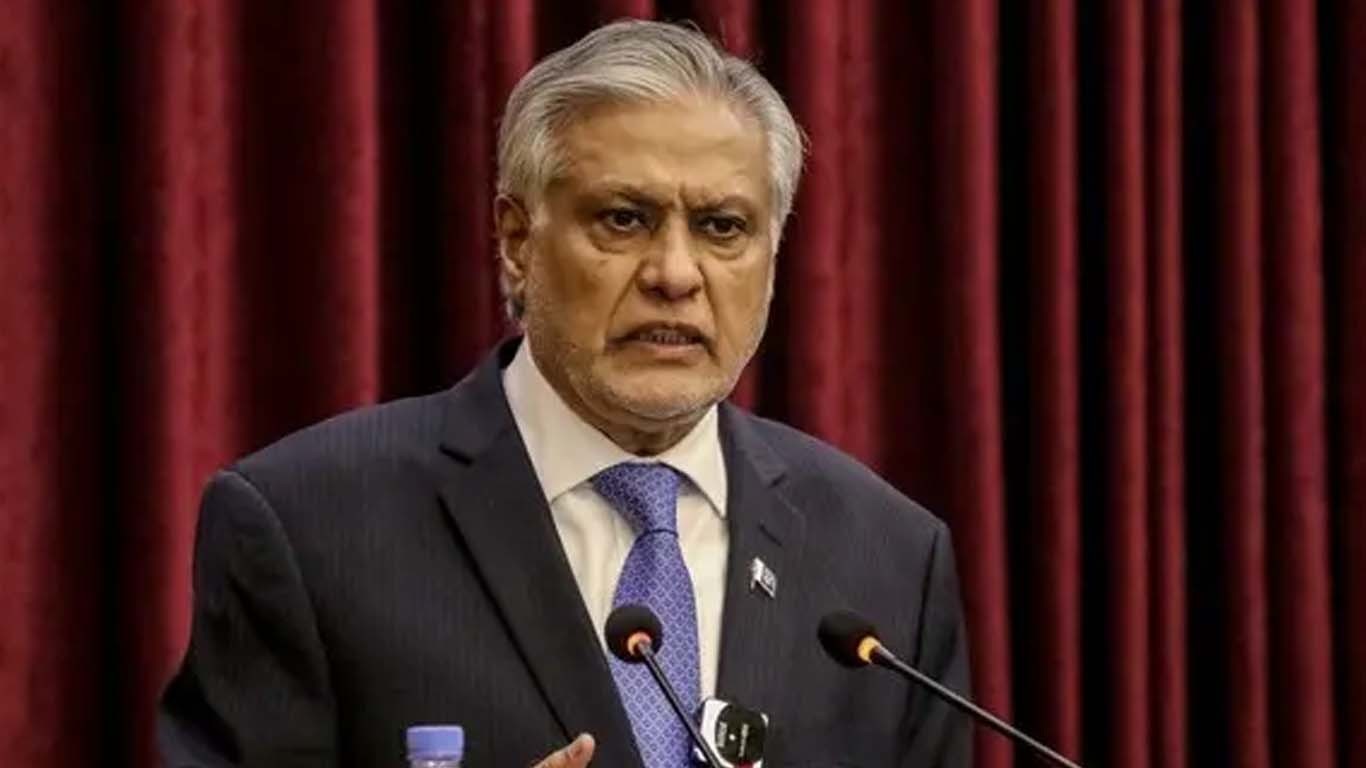 عراق میں پاکستانی زائرین کی محفوظ رہائش و انخلا کی تیاری جاری ہے، اسحاق ڈار
