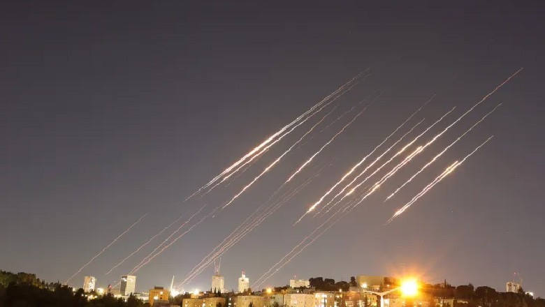 ایران نے 370 بیلسٹک میزائل فائر کیے، 24 اسرائیلی ہلاک