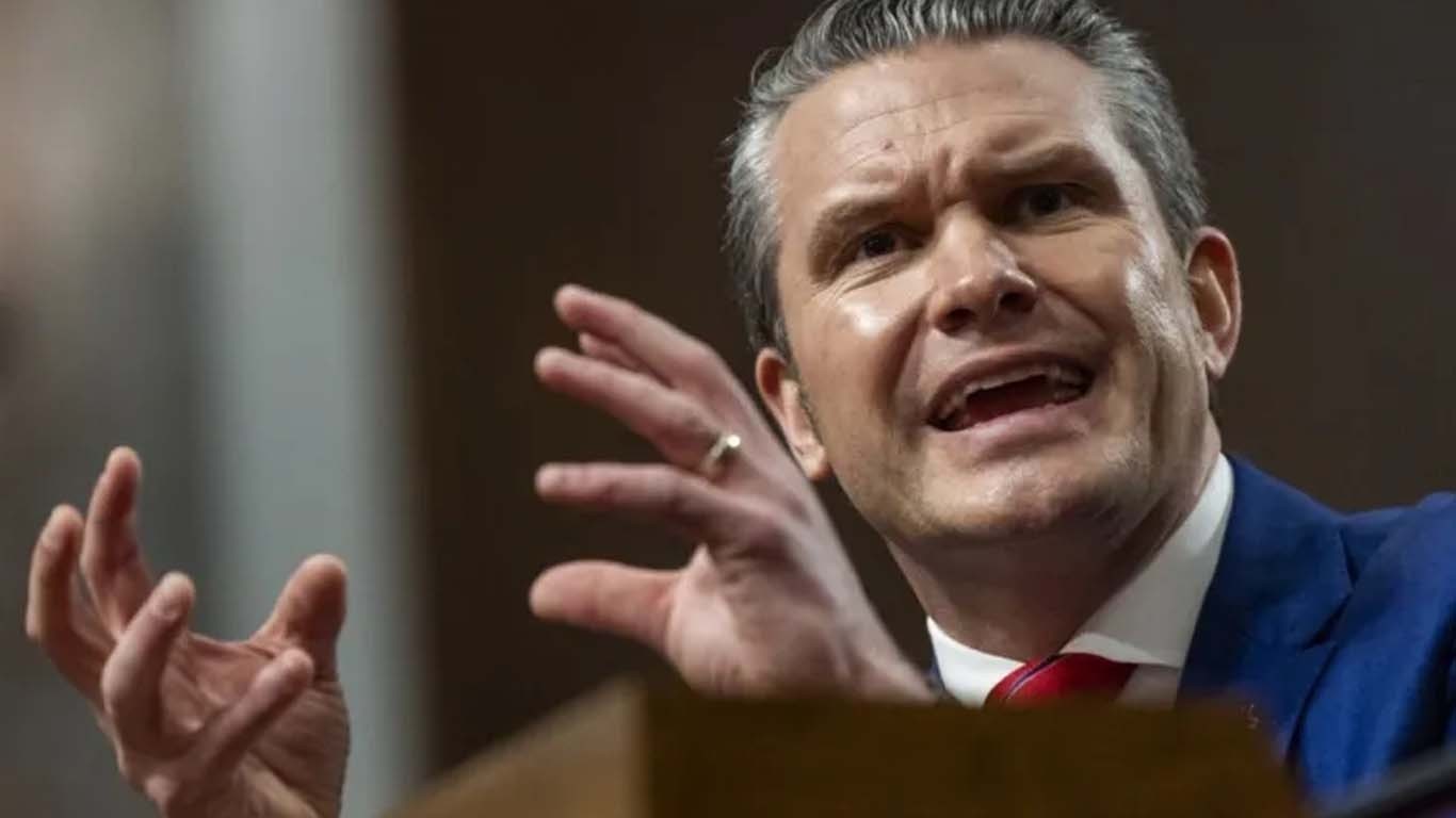 دنیا کو ٹرمپ کی بات ماننی اور سننی ہوگی، امریکی وزیر دفاع