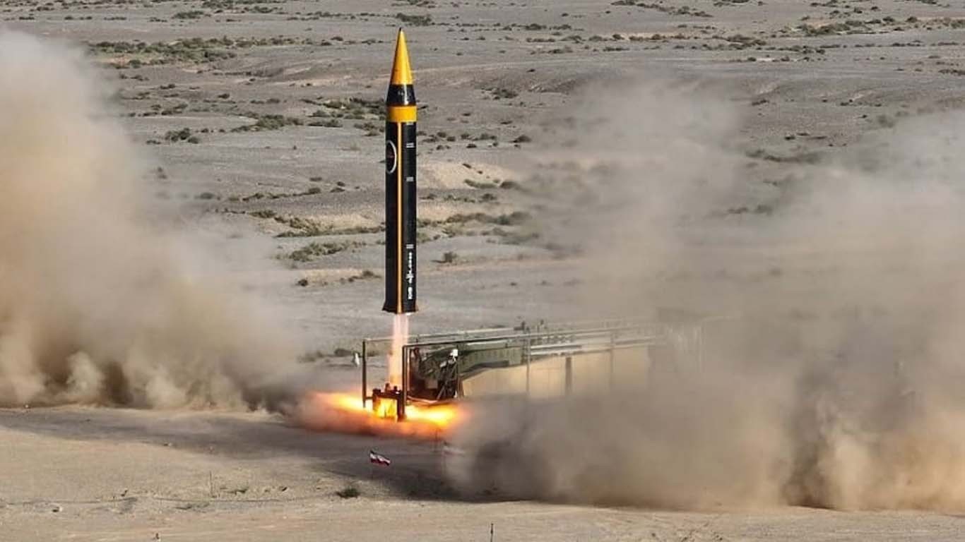 ایران نے خیبر شکن میزائلوں سے اسرائیل پر حملوں کی ویڈیو جاری کردی