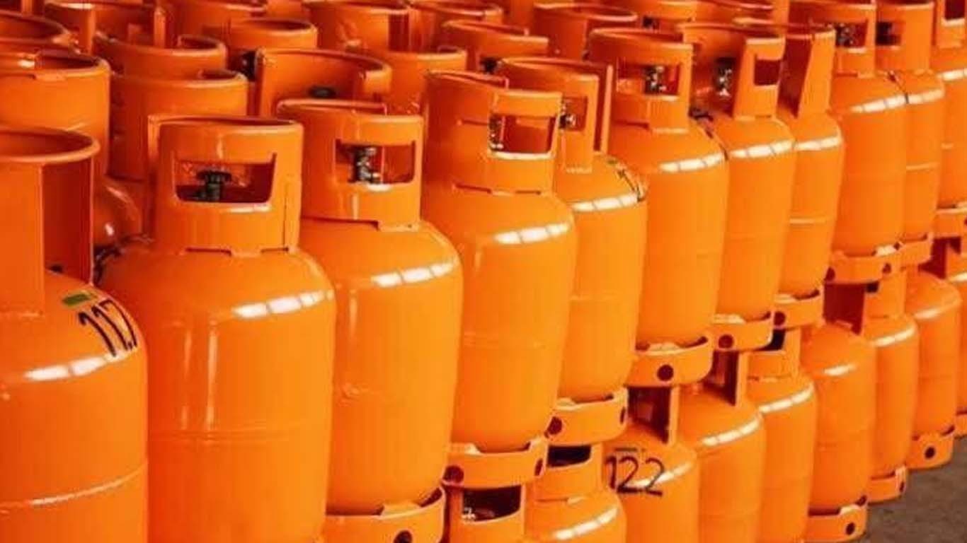 ایل پی جی کا گھریلو سلنڈر سستا ہوگیا