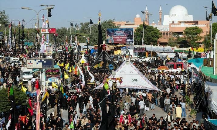 شہدائے کربلا کو سلام، ملک بھر میں یوم عاشور مذہبی جوش و جذبے سے منایا جارہا ہے