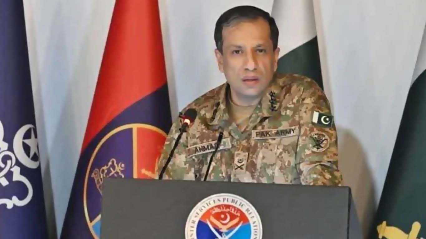 کسی میں جرات نہیں کہ ہمارے ایٹمی پروگرام کونشانہ بنائے، ڈی جی آئی ایس پی آر