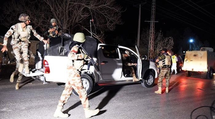 کوئٹہ سے پنجاب جانے والی بس سے 9 مسافروں کو اتار کر قتل کردیا گیا