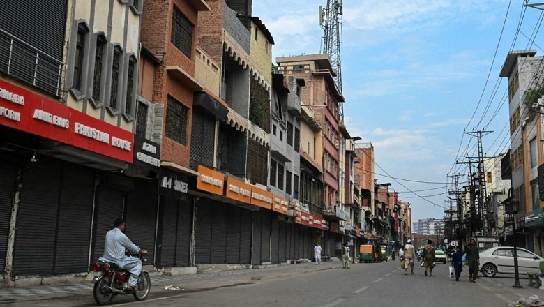 ٹرانسپورٹرز کا بھی تاجروں کی ملک گیر شٹر ڈاؤن ہڑتال کا اعلان