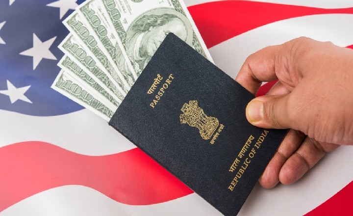 امریکا جانے کے خواہش مندوں کیلیے بری خبر