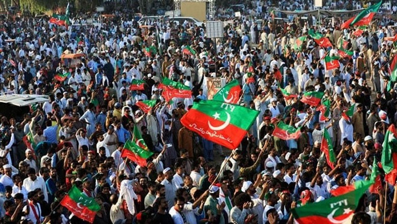 26 نومبر دھرنا کیس جلد نمٹانے کا فیصلہ، جج نے چھٹیاں ختم کردیں، کئی رہنماؤں کی گرفتاری کا حکم