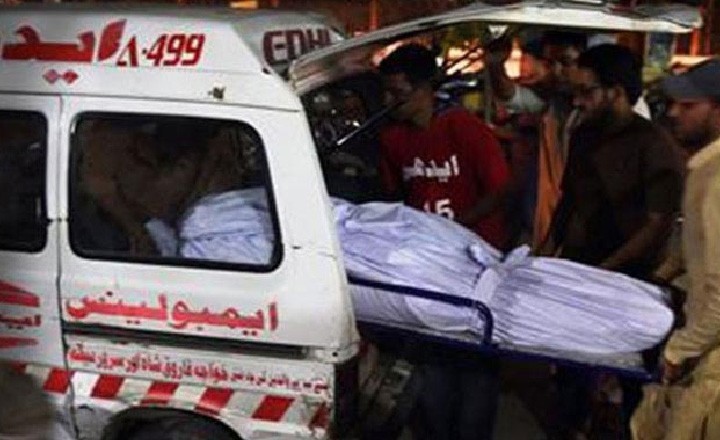 کراچی میں ٹریفک حادثات، 1 پولیس اہلکار جاں بحق دو زخمی