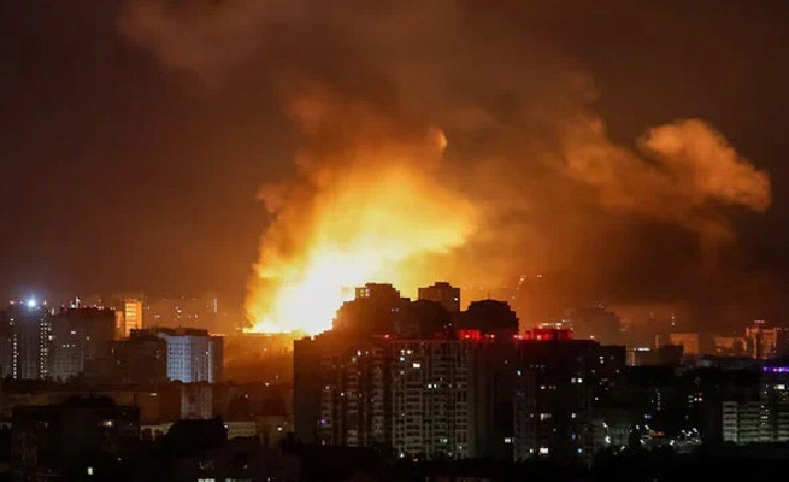 روس کا یوکرین پر بڑا حملہ، 20 ہلاکتیں اضافے کا خدشہ