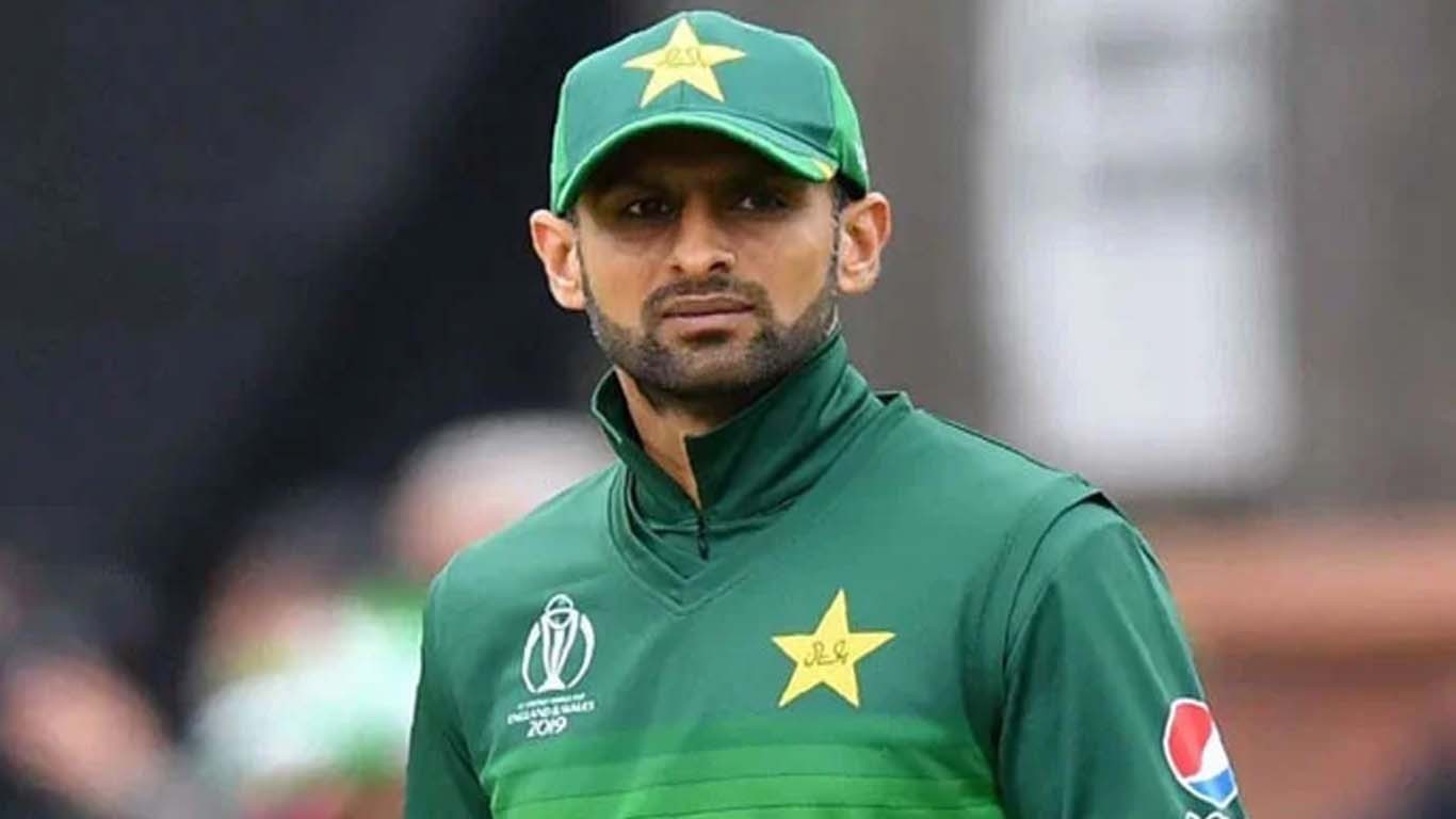 وہیل چیئر پر آنے تک کرکٹ کھیلتا رہوں گا، شعیب ملک