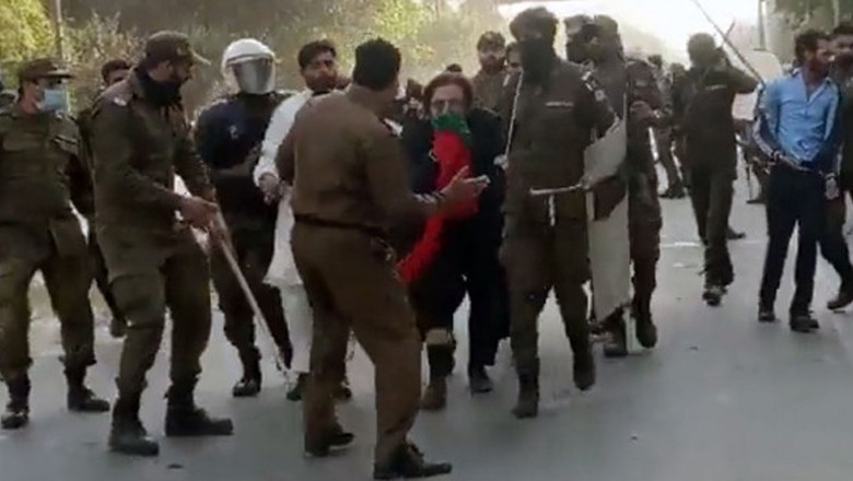 لاہور میں پی ٹی آئی کے کم از کم 300 کارکن گرفتار، پولیس کی بھی تصدیق