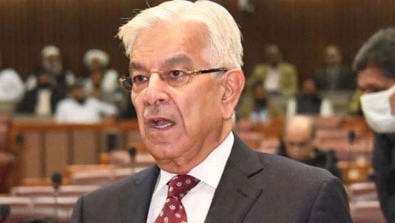 سیلاب سے تباہی کی وجہ نالوں اور آبی گزرگاہوں پر انکروچمنٹ ہے، وزیر دفاع