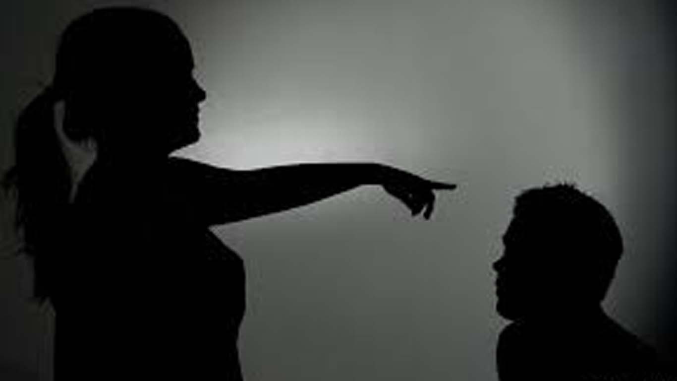 کمسن بچی سے نازیبا حرکت، عدالت نے وین ڈرائیور کو سزا سنادی