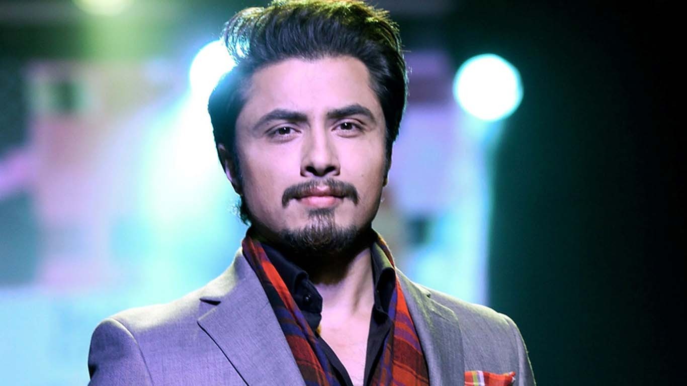 گلوکار علی ظفر کا سیلاب متاثرین کے لیے بڑا اعلان