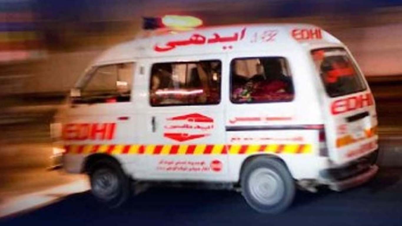 کراچی: ایک گھنٹے میں 3 حادثات، ماں بیٹے سمیت 4 افراد جاں بحق