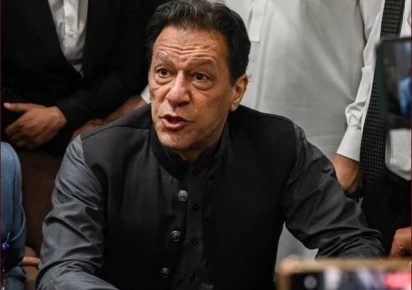 عمران خان نے ڈی جی آئی ایس پی آر کے الزامات پر خاموشی توڑ دی