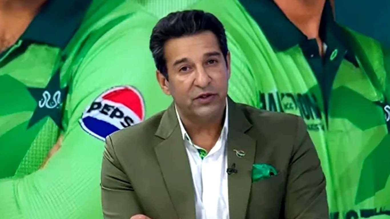 سیاست کو کھیلوں سے دور ہونا چاہیے، وسیم اکرم