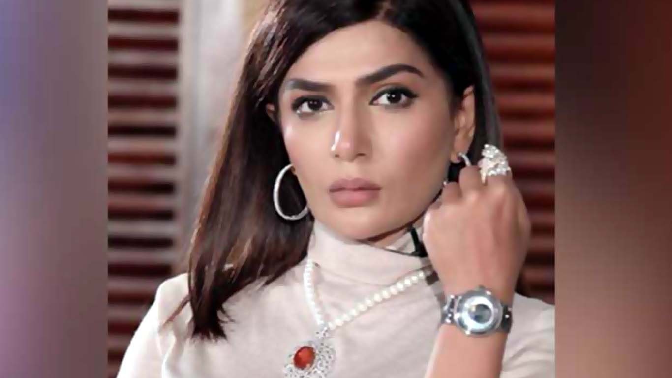 عفت عمر نے انڈسٹری میں اپنا دوست نہ ہونے کی وجہ بتادی