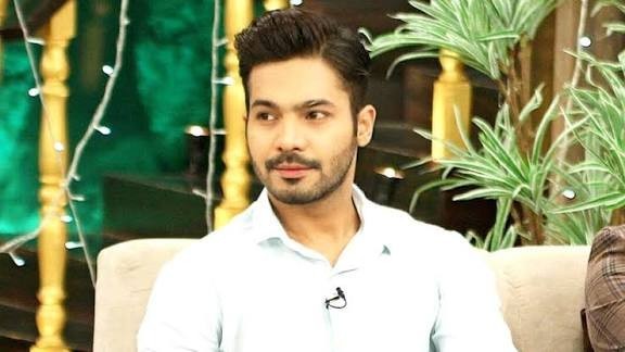 مرد بھی خوبصورتی کیلیے مصنوعی طریقے اپناتے ہیں، کامیڈین ایاز سموں