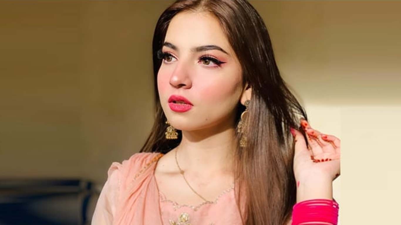 دنانیر مبین کے بچپن کی ایک ویڈیو سوشل میڈیا پر وائرل