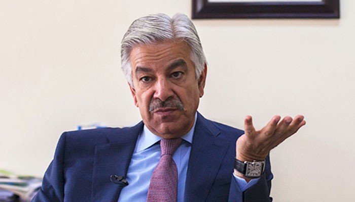 اسلام آباد دھماکا جگانے کیلیے کافی ہے، پاکستان حالت جنگ میں ہے، وزیر دفاع