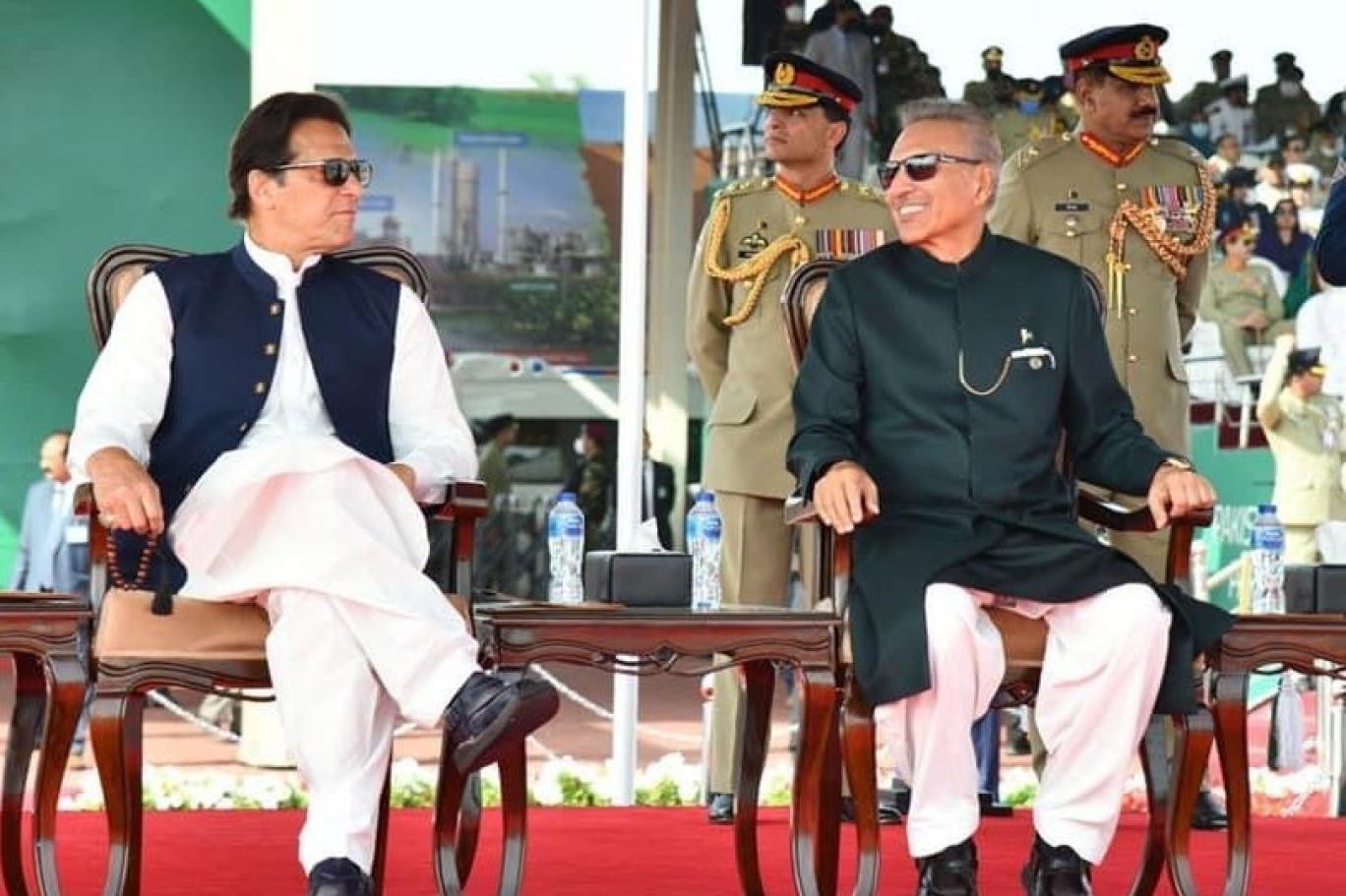 عمران خان نے صدارتی معافی کی پیشکش مسترد کردی تھی، عارف علوی