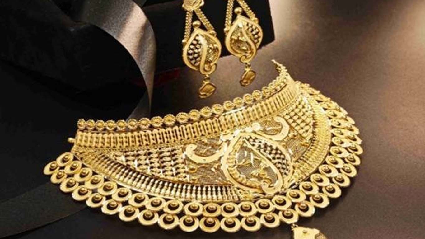 سونے کی قیمت میں 8 ہزار سے زائد کا بڑا اضافہ