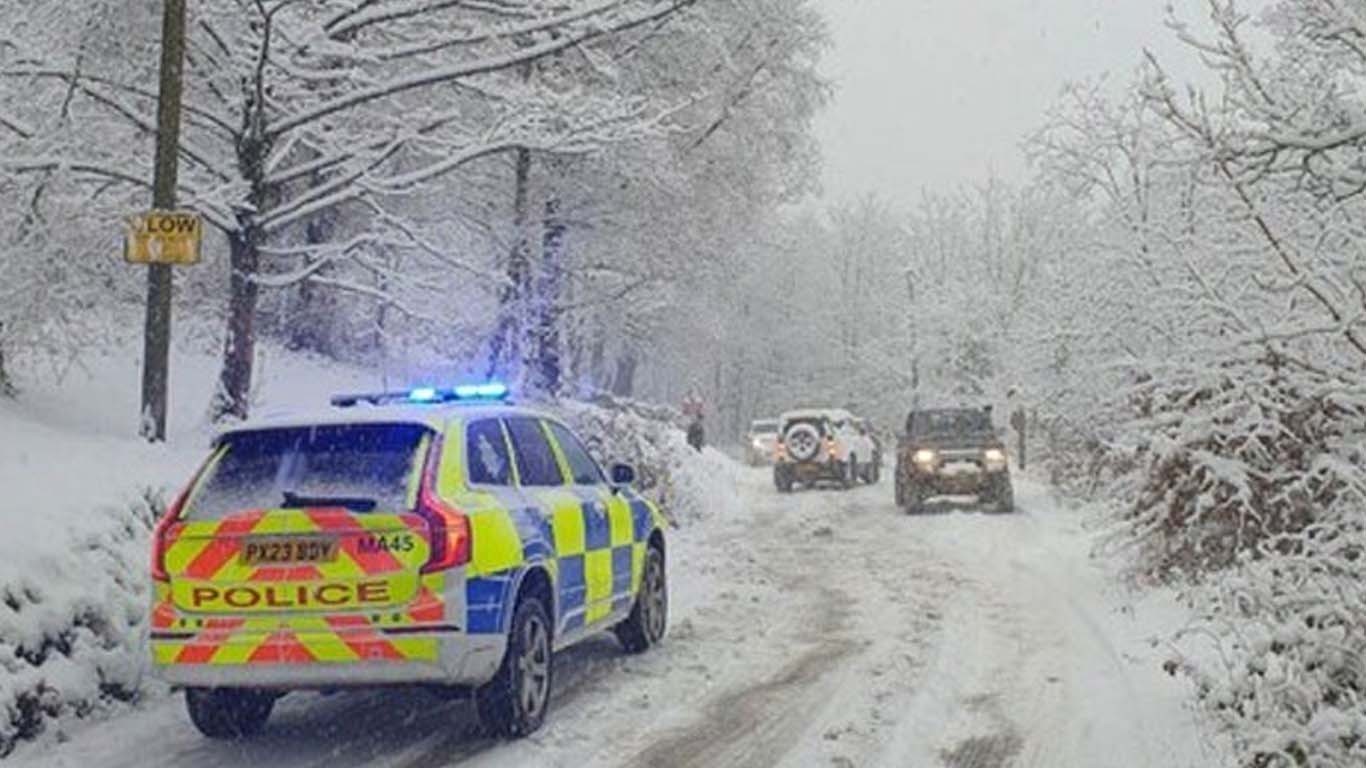 برطانیہ بھر میں برف باری کی زرد وارننگ جاری