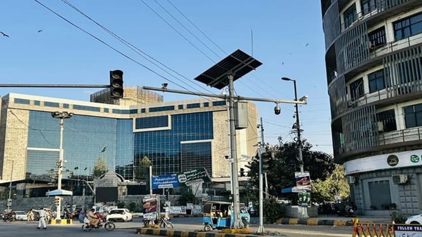 کراچی میں ای چالان سے پریشان عوام کو ریلیف ملنے کا امکان