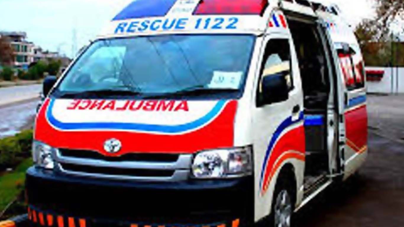 تیز رفتار ٹرک نے متعدد موٹر سائیکل سواروں کو کچل دیا، ڈرائیور فرار