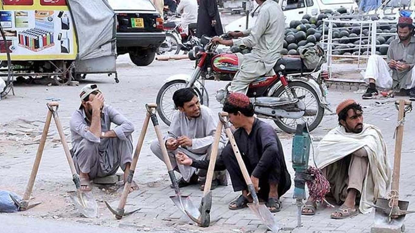 پاکستان میں بے روزگاری کی شرح میں بڑا اضافہ