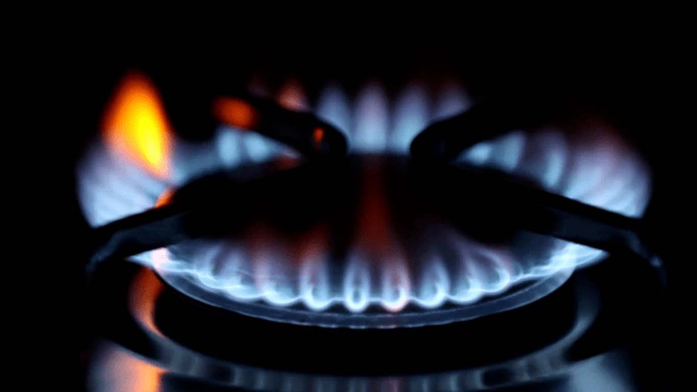 سردیوں کی آمد سے قبل ہی کراچی میں گیس کی بدترین لوڈشیڈنگ