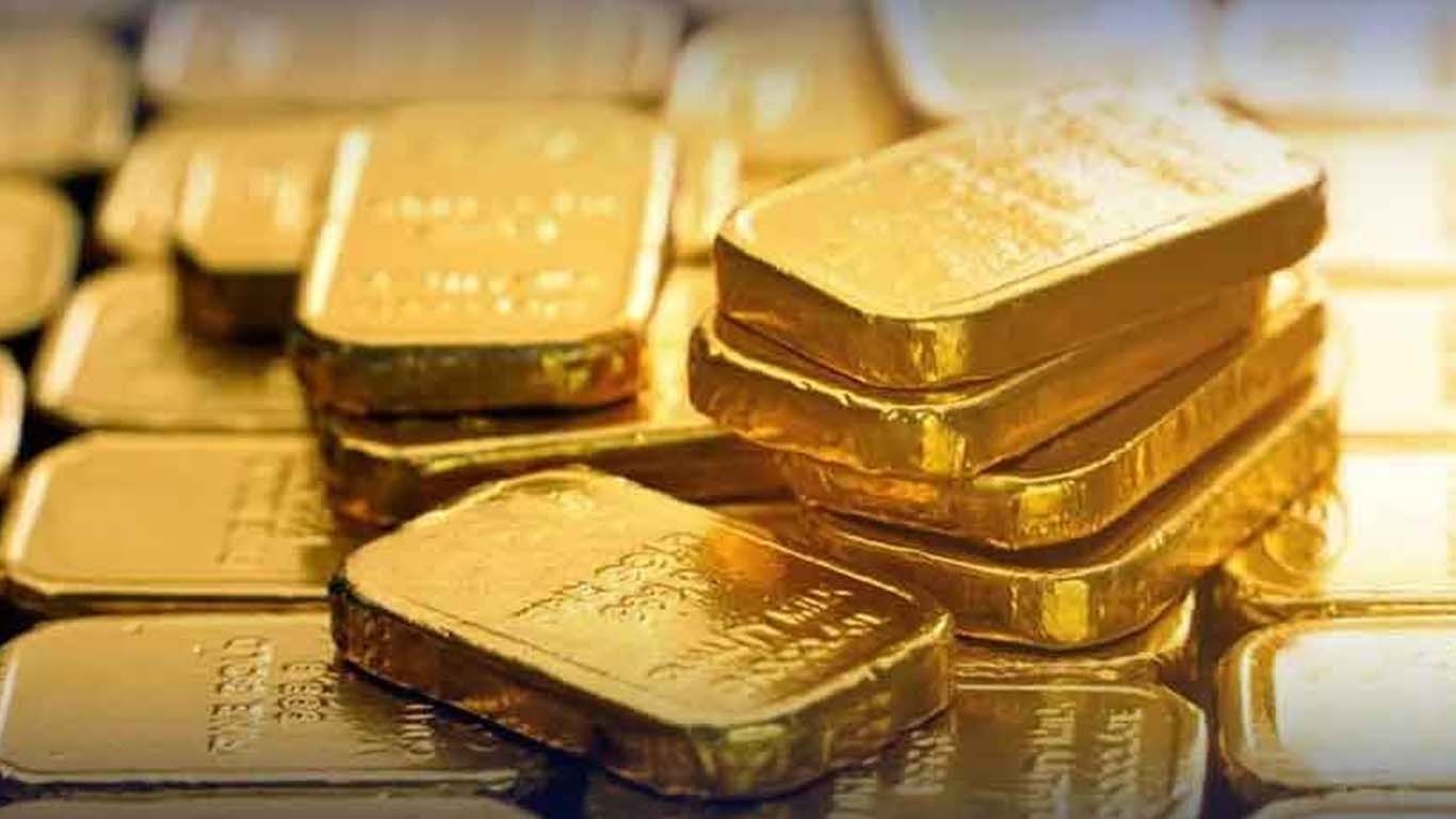 سونے کی عالمی اور مقامی مارکیٹوں میں قیمت کم ہو گئی