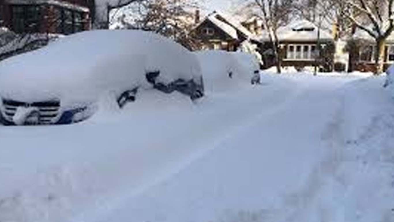 امریکا میں شدید برفباری سے نظام زندگی مفلوج