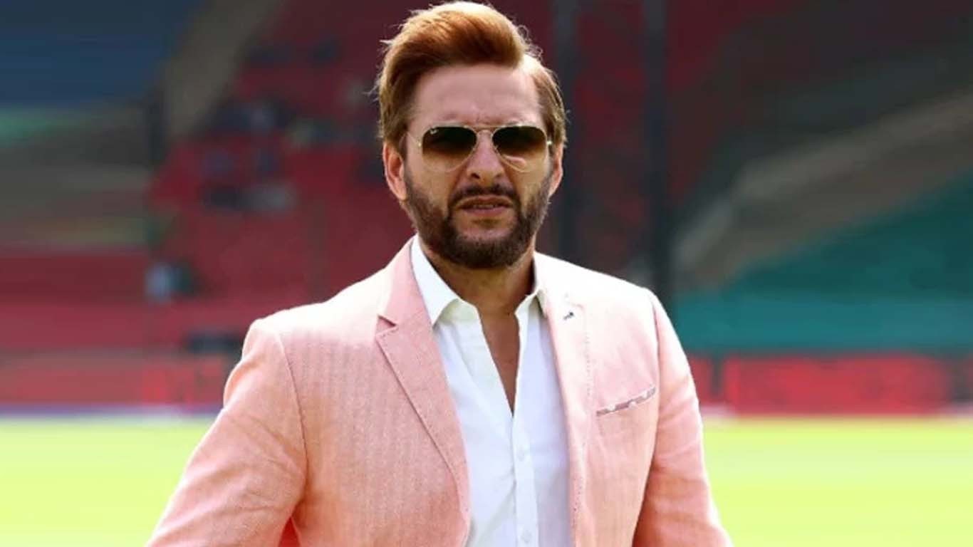 شاہد آفریدی کا انڈر 19 ٹیم کے کھلاڑیوں کو مفید مشورہ